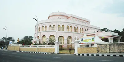 Vivekananda House